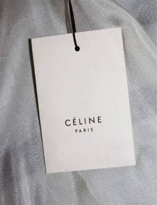 celine ネックレス と 現代ファッションの融合