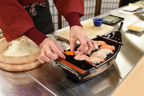 東京タワー周辺 ランチ ～空飛ぶ寿司と時を超える味覚の旅～